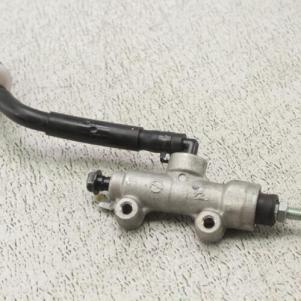 Kawasaki 17-21 Ninja 650 17-19 Z650 Rear Back Brake Master Cylinder W Reservoir