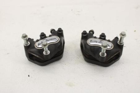 00-07 Harley Davidson Touring King Electra Glide Left & Right Front Brake Calipe